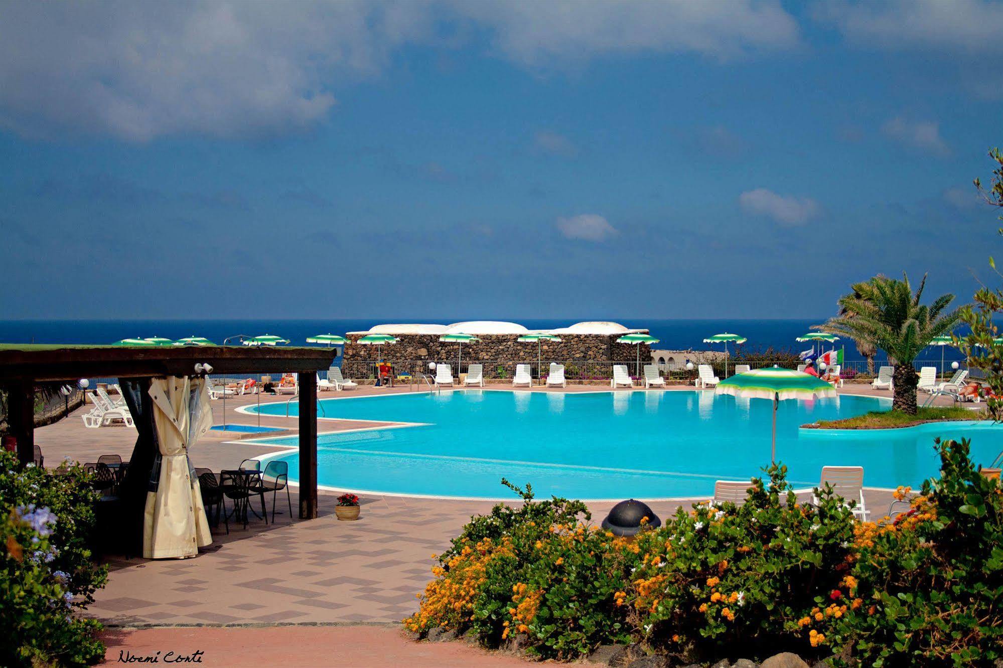 Suvaki Resort Madonna Delle Grazie Buitenkant foto